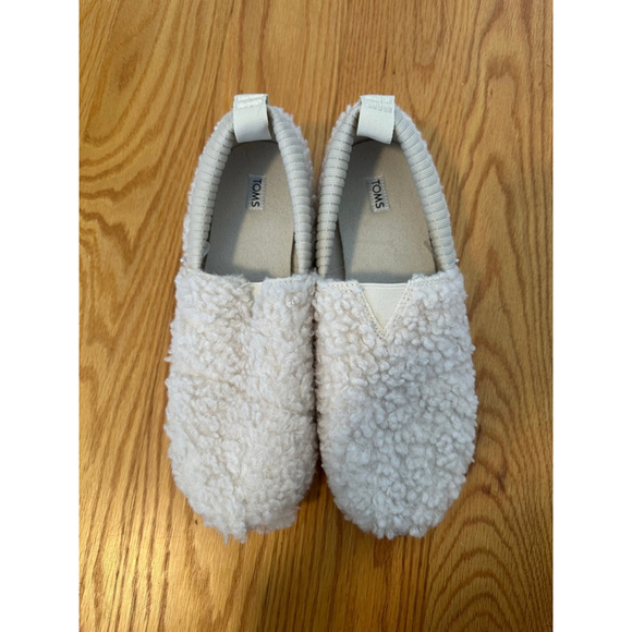 Women's TOMS Cream Alpargata Faux Fur Plush Shearling Slipper Flats Size 8.5 - Picture 6 of 8